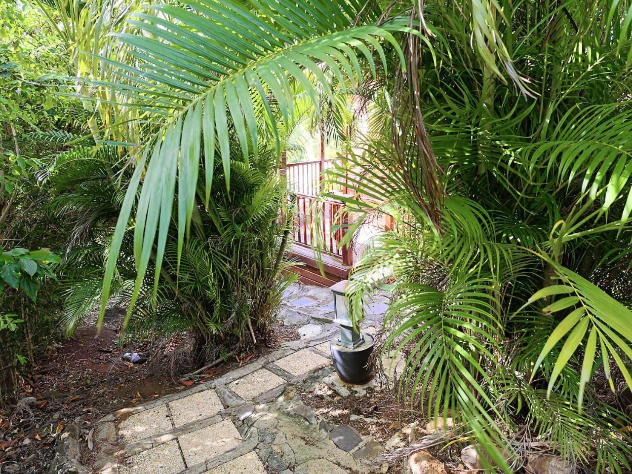 Karureve Villa Deshaies Exterior photo