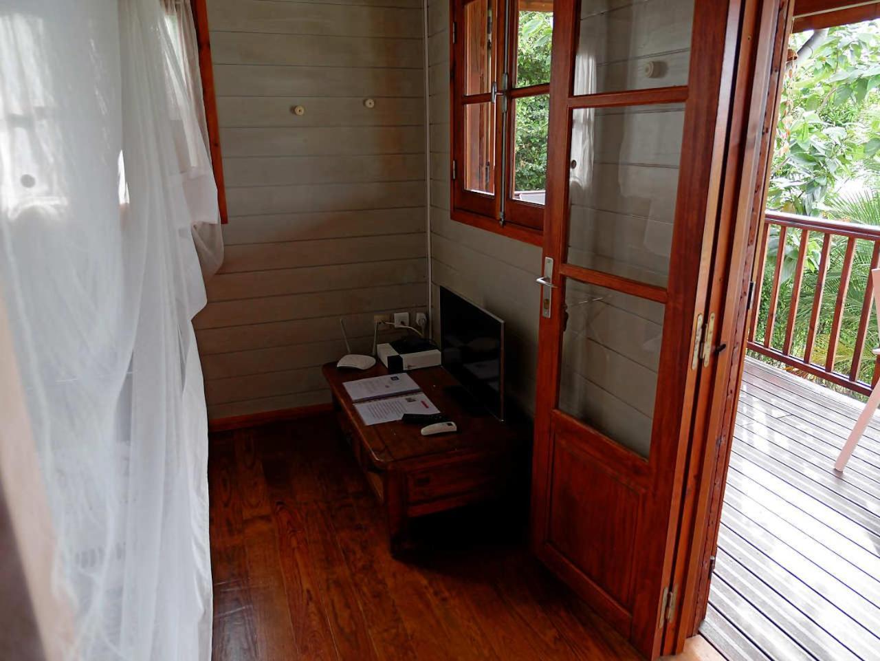 Karureve Villa Deshaies Exterior photo